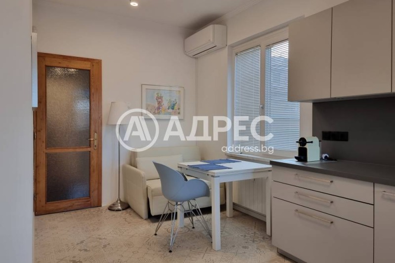 Продаја  2 спаваће собе Софија , Центар , 100 м2 | 55228665 - слика [10]
