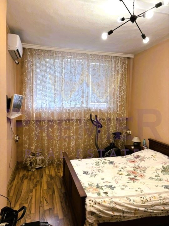 Продава 3-СТАЕН, гр. София, Илинден, снимка 2 - Aпартаменти - 49195366