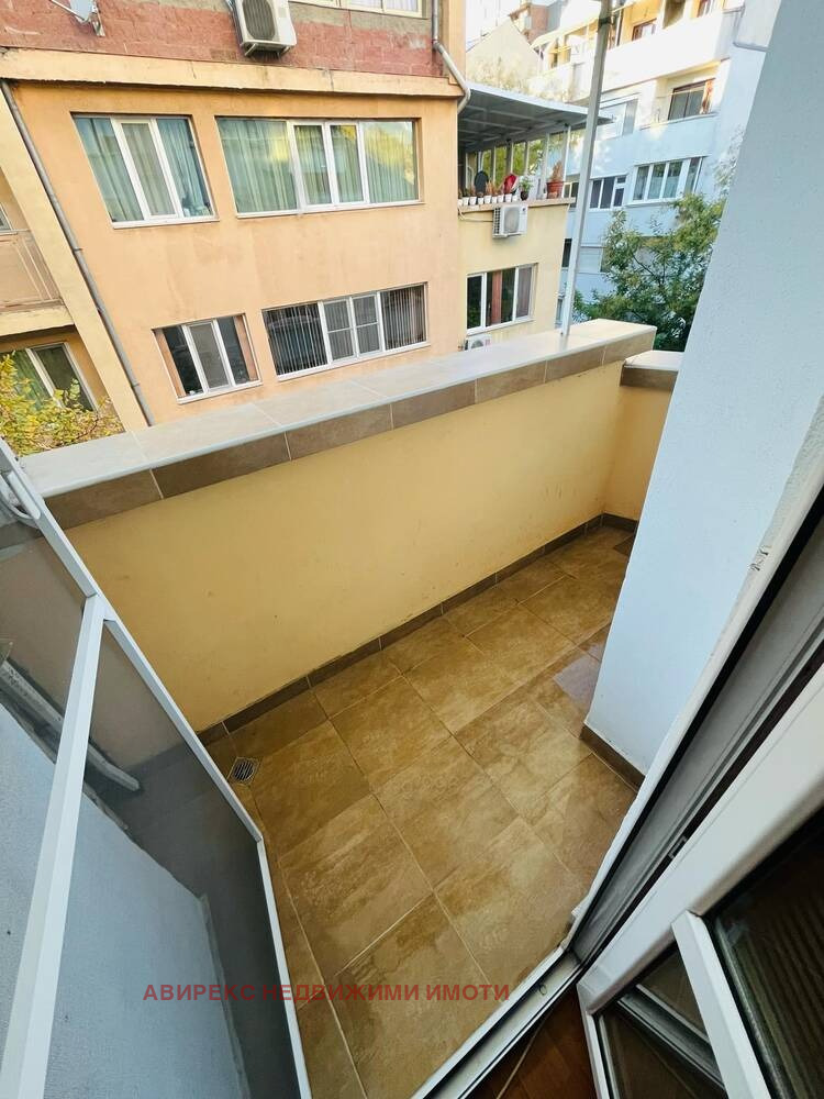 Продава  3-стаен град Пловдив , Кършияка , 94 кв.м | 88146680 - изображение [2]