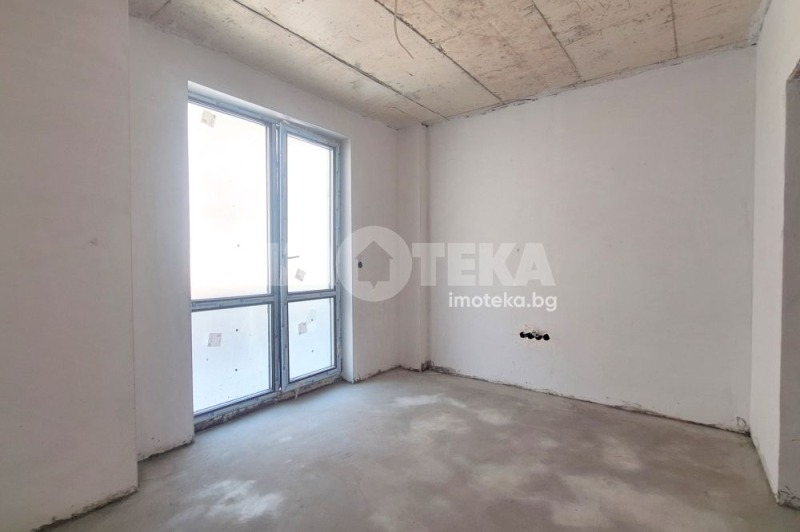 Продава МНОГОСТАЕН, гр. Варна, Лятно кино Тракия, снимка 4 - Апартаменти - 53454325