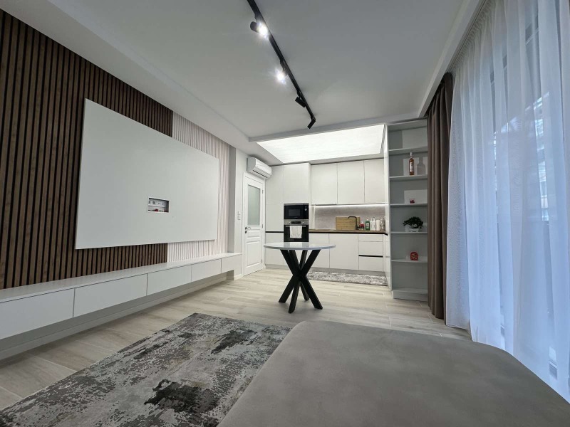 Продава 3-СТАЕН в град Варна, Фестивален комплекс - 80 кв.м / При запитване, БУЛ ИМОТ