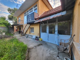 House Zlatar, region Shumen 3