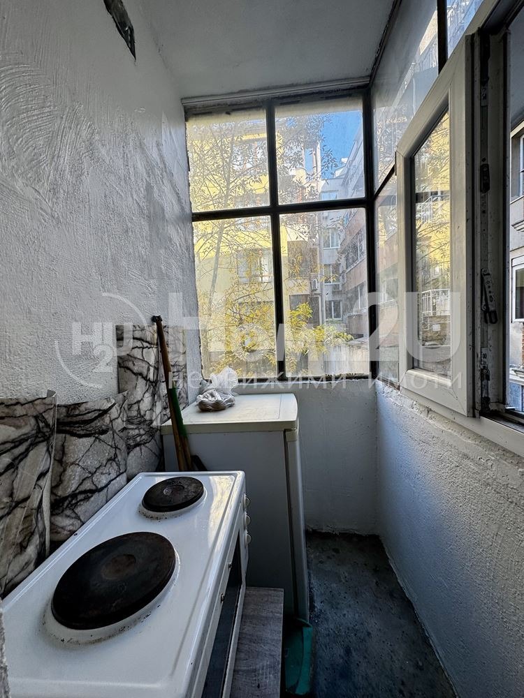 Продава 1-СТАЕН, гр. Варна, Лятно кино Тракия, снимка 2 - Апартаменти - 52802948