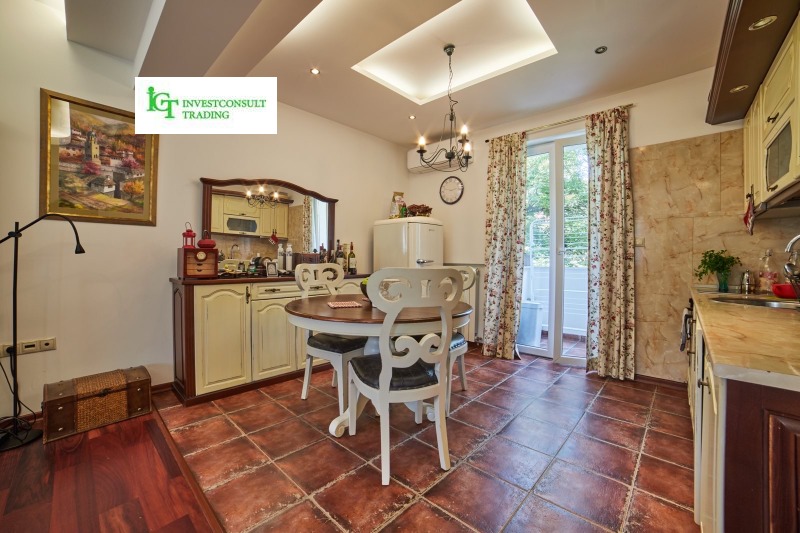Satılık  2 yatak odası Sofia , Centar , 115 metrekare | 71369570