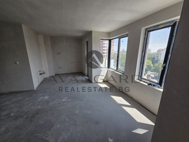 Til salgs  2 soverom Plovdiv , Karsjijaka , 98 kvm | 48120719 - bilde [2]