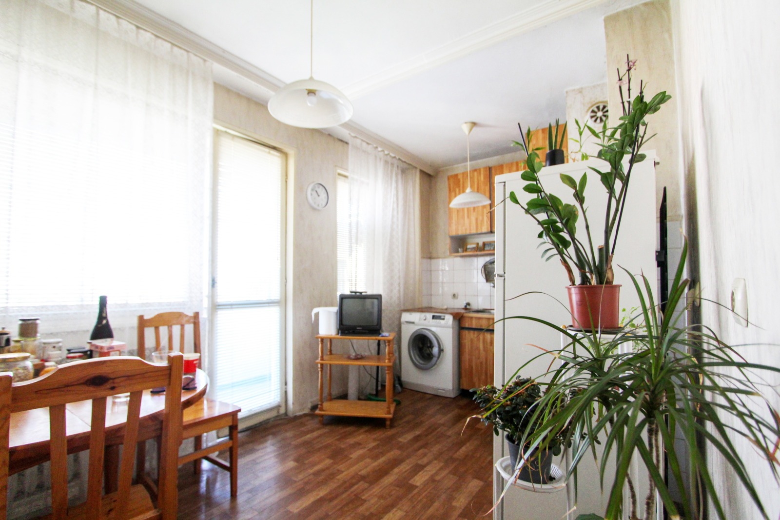 Продава 3-СТАЕН, гр. София, Център, снимка 2 - Апартаменти - 56167390