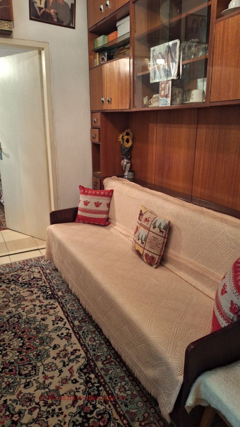 In vendita  1 camera da letto Sofia , Slatina , 65 mq | 53549063