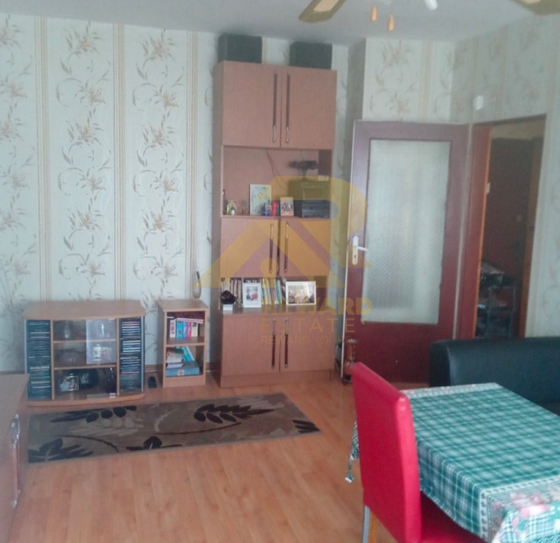 Продава 3-СТАЕН, гр. Перник, Изток, снимка 11 - Aпартаменти - 48009578