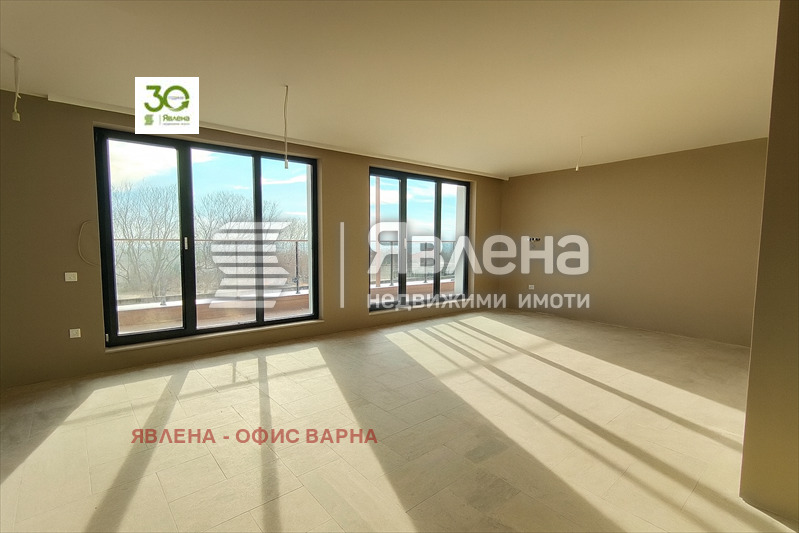Продава 3-СТАЕН, гр. Варна, Бриз, снимка 2 - Апартаменти - 52879609