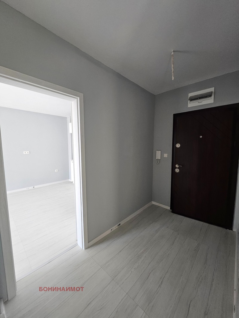 Продава 3-СТАЕН, гр. Пловдив, Остромила, снимка 2 - Апартаменти - 53275205