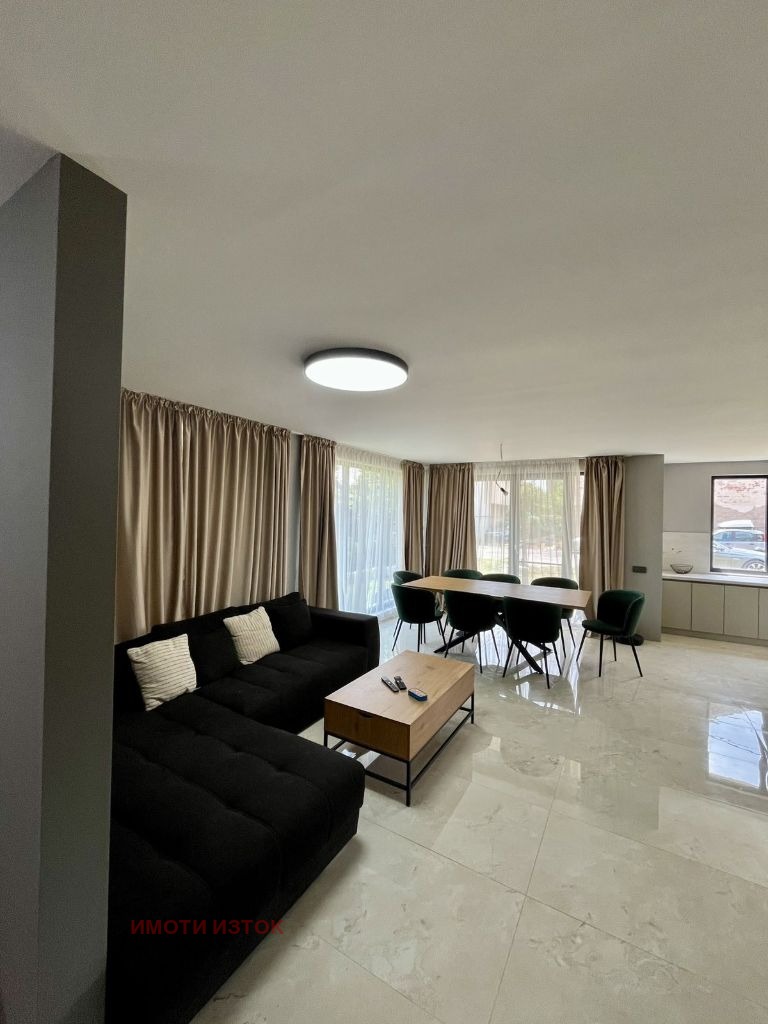 Till salu  Hus Pernik , Iztok , 200 kvm | 55099041 - bild [9]