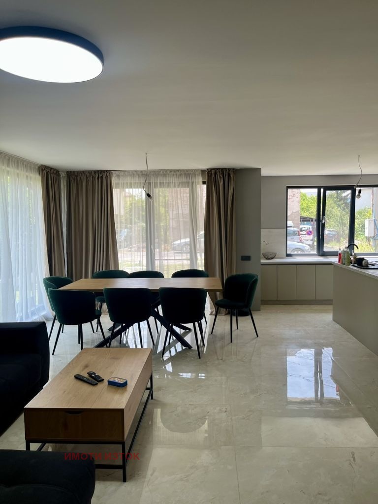 Till salu  Hus Pernik , Iztok , 200 kvm | 55099041 - bild [16]