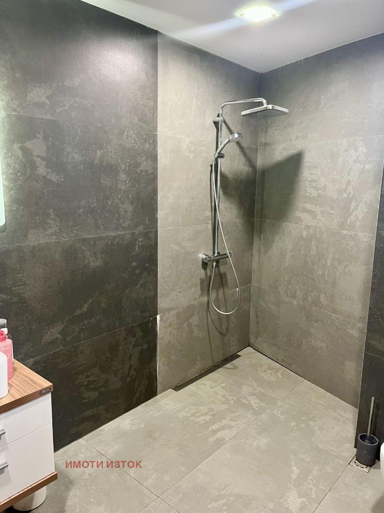 Till salu  Hus Pernik , Iztok , 200 kvm | 55099041 - bild [12]