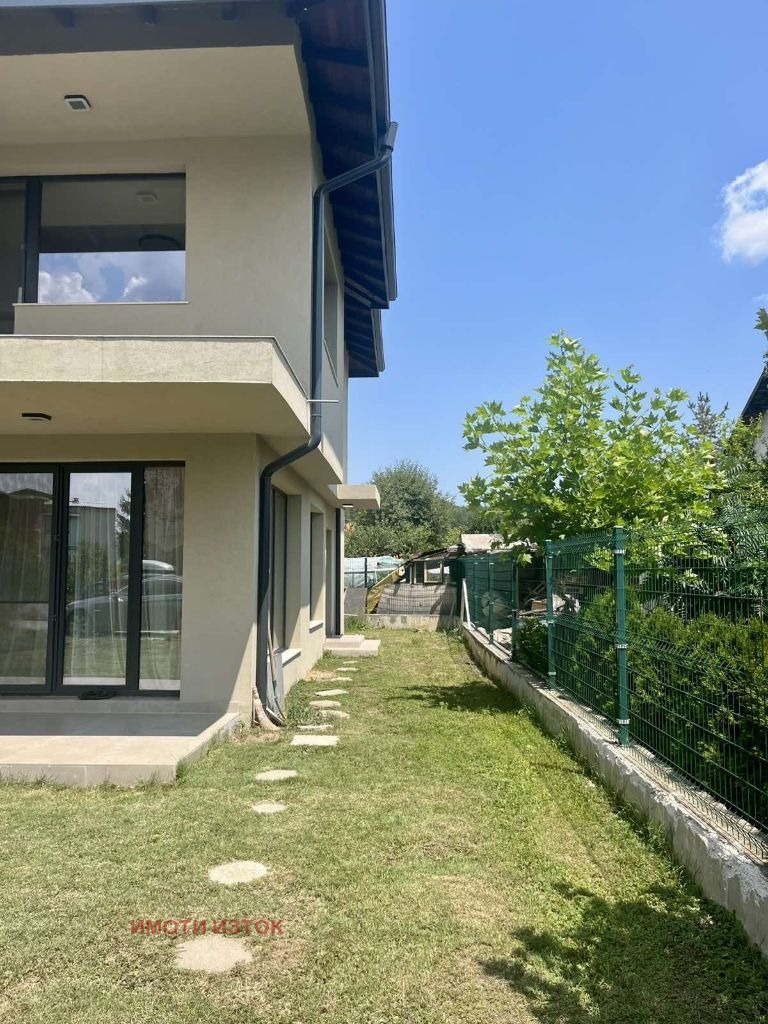 Till salu  Hus Pernik , Iztok , 200 kvm | 55099041 - bild [5]