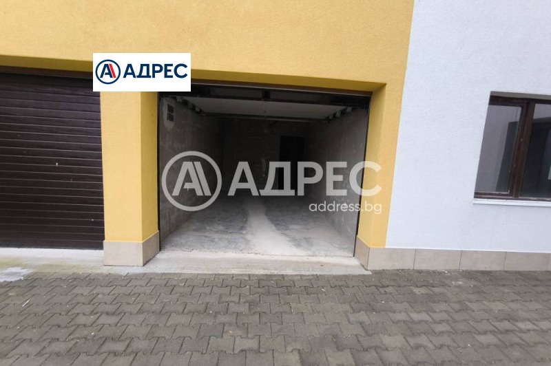 Продава ГАРАЖ, ПАРКОМЯСТО, гр. Разград, Орел, снимка 2 - Гаражи и паркоместа - 53227694