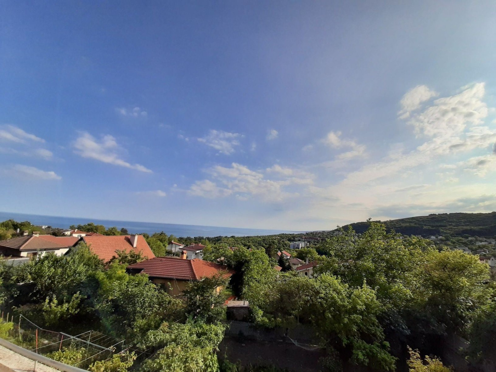 Продава КЪЩА, гр. Балчик, област Добрич, снимка 2 - Къщи - 52412171