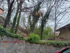 Продажба на имоти в Старият град, град Пловдив — страница 2 - изображение 12 