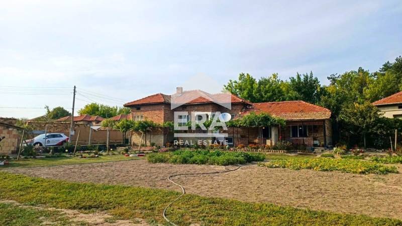 Продава КЪЩА, област Търговище, с. Съединение • 89000 лв. • 15636452 — Holmes.bg