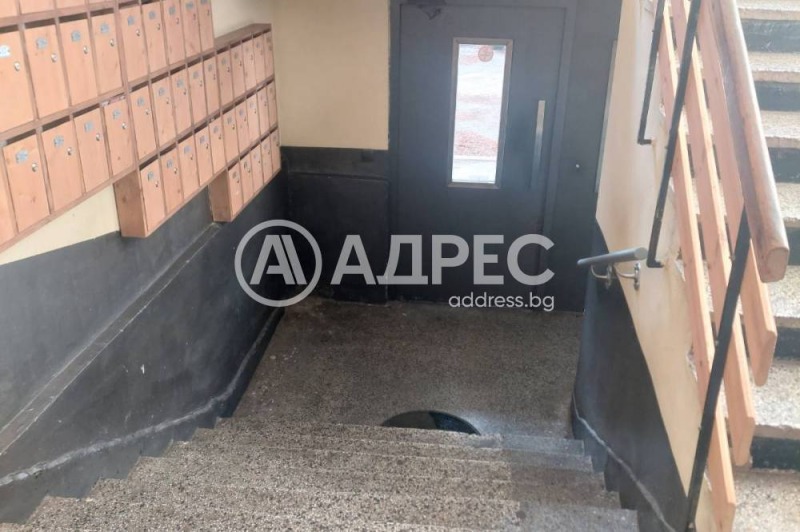 Продава 1-СТАЕН, гр. София, Люлин 6, снимка 2 - Апартаменти - 52688415