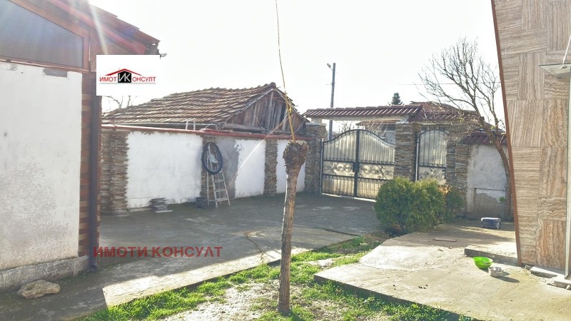 Продава  Къща област Велико Търново , с. Ресен , 120 кв.м | 62315334 - изображение [2]