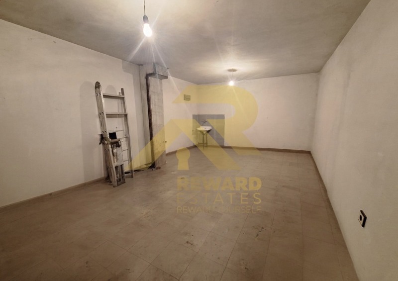 Продава ГАРАЖ, ПАРКОМЯСТО, гр. София, Триъгълника, снимка 2 - Гаражи и паркоместа - 52519592