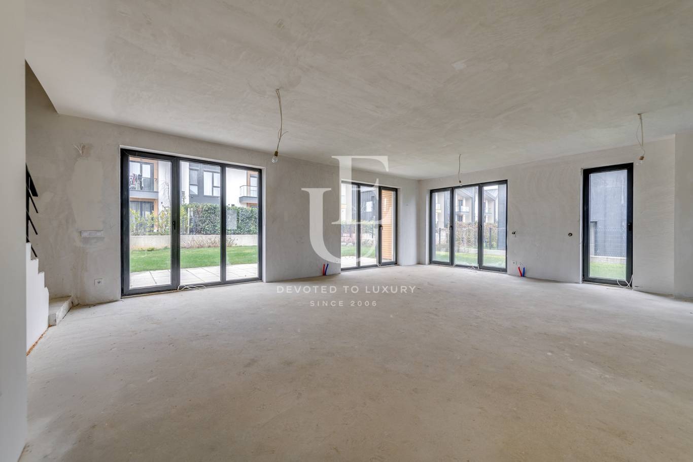 Продава КЪЩА, гр. София, Симеоново, снимка 2 - Къщи - 53926359