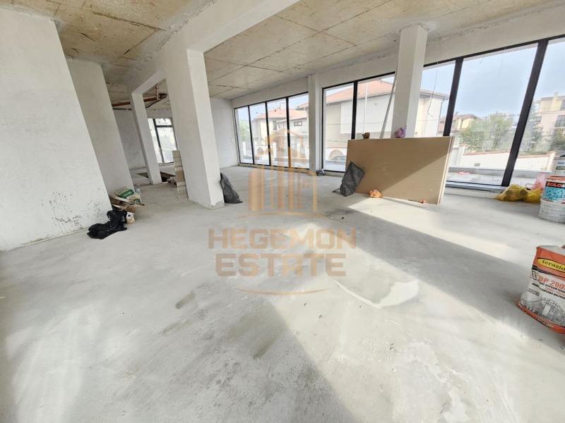 Продава  Магазин град Варна , м-т Ален мак , 250 кв.м | 23778610