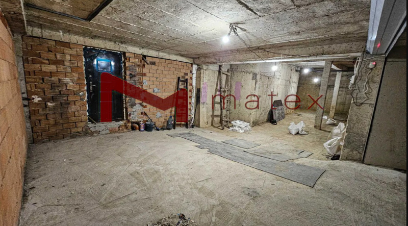 Продава ГАРАЖ, ПАРКОМЯСТО, град Варна, Завод Дружба • 73000 € • 81323317 — Holmes.bg