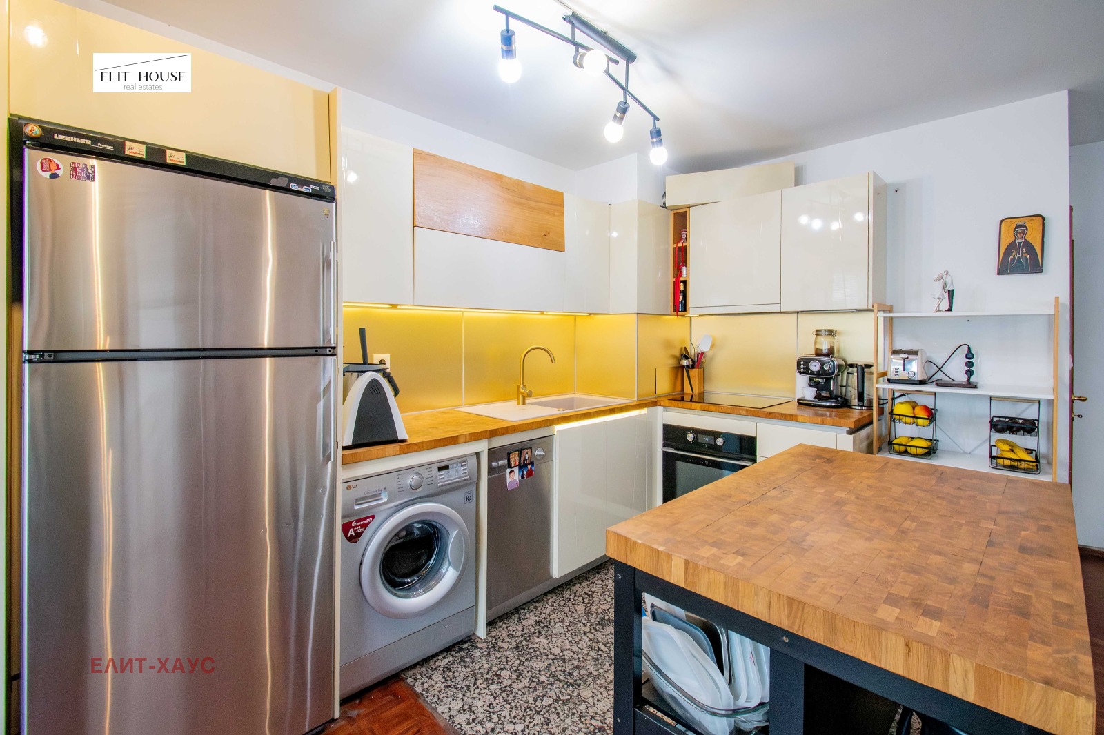 Продава 3-СТАЕН, гр. София, Гоце Делчев, снимка 2 - Апартаменти - 54774889