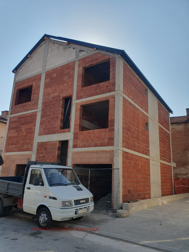 Продава 2-СТАЕН в град Кюстендил, Център - 100 кв.м / 125 000 € » 244 478.75 лв., КЮСТЕНДИЛСКИ ЖИЛИЩА