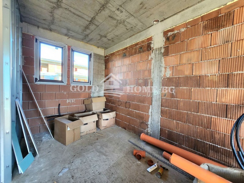 Продава КЪЩА, гр. Пловдив, Остромила, снимка 4 - Къщи - 52388888