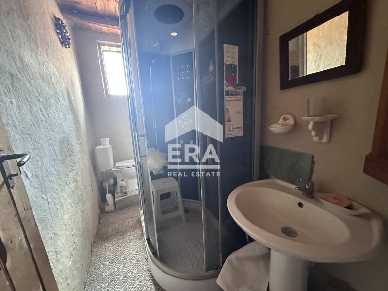 Продава КЪЩА, с. Хотница, област Велико Търново, снимка 10 - Къщи - 54027410