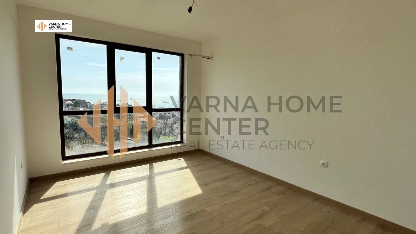 Продава 2-СТАЕН, гр. Варна, Бриз, снимка 2 - Апартаменти - 55780769