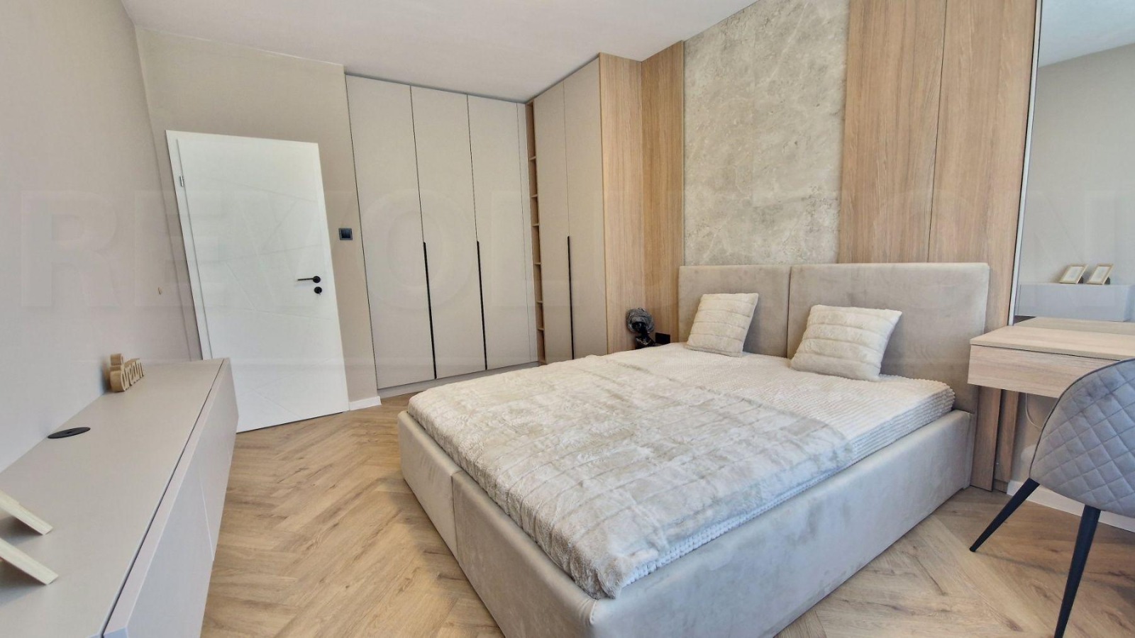 Продава 4-СТАЕН, гр. София, Дружба 1, снимка 5 - Апартаменти - 56206319