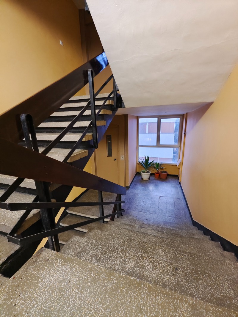 Продава 2-СТАЕН, гр. София, Надежда 3, снимка 13 - Апартаменти - 53164067