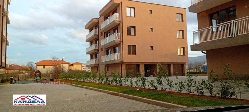 Продава  3-стаен град Пловдив , Остромила , 144 кв.м | 29228438 - изображение [4]