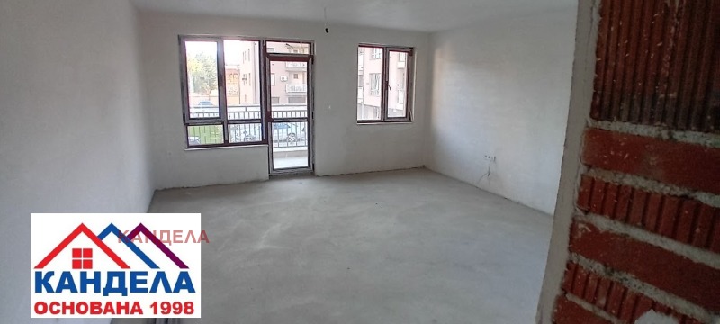 Продава  3-стаен град Пловдив , Остромила , 144 кв.м | 29228438