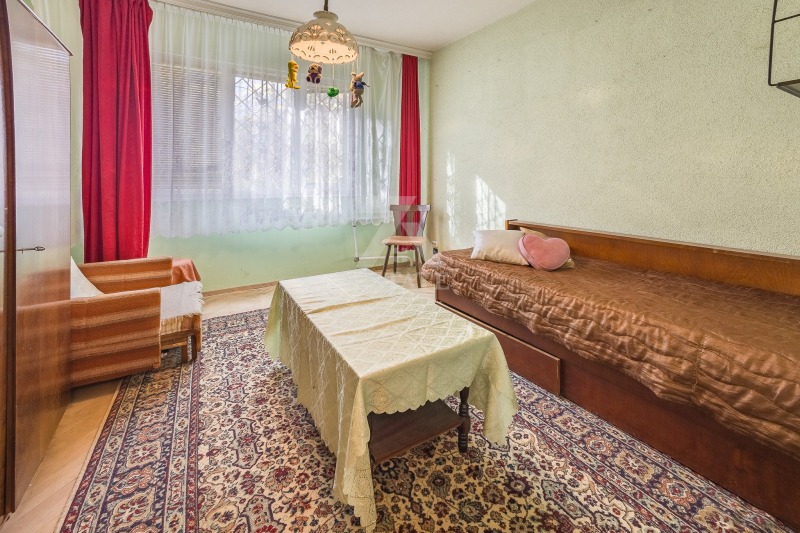 Продава 2-СТАЕН, гр. София, Борово, снимка 2 - Апартаменти - 52721478