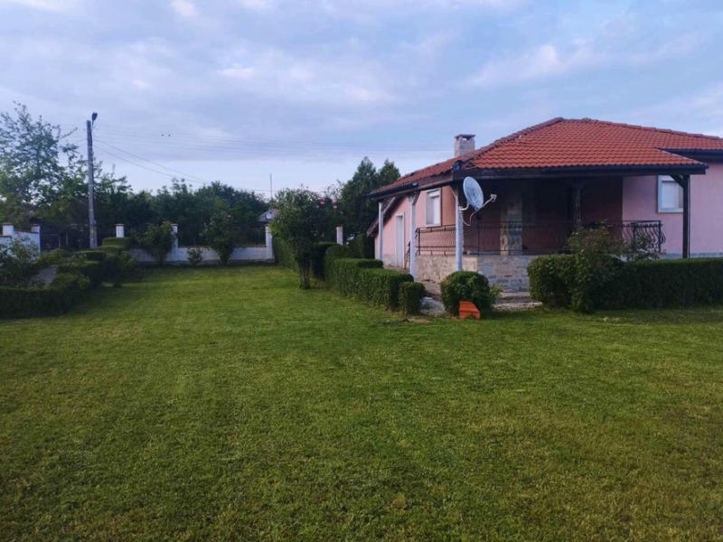 Na sprzedaż  Dom Burgas , Brjastowec , 135 mkw | 90678055 - obraz [2]