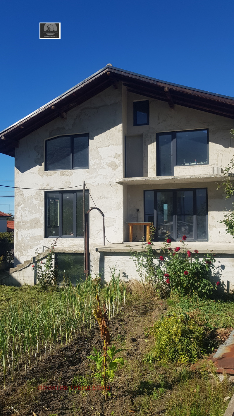 Te koop  Huis regio Kjoestendil , Sapareva banja , 240 m² | 39480342