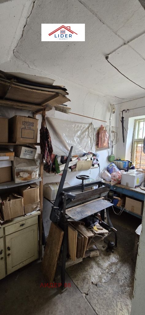 Продава КЪЩА, гр. Луковит, област Ловеч, снимка 6 - Къщи - 53958694