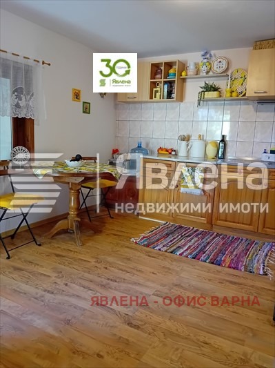 Продава КЪЩА, с. Приселци, област Варна, снимка 4 - Къщи - 56367289