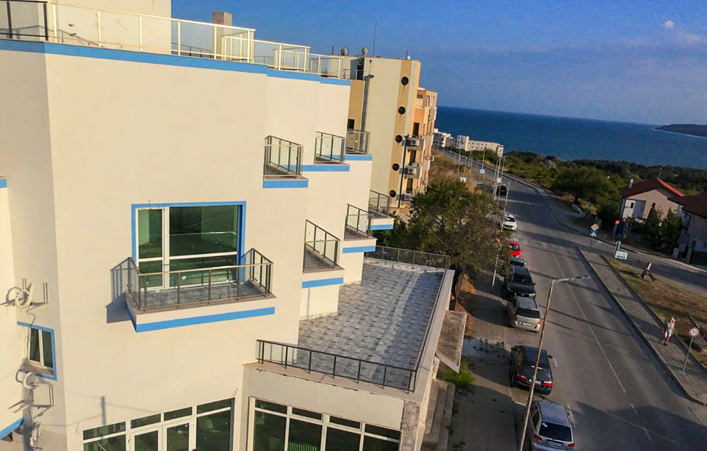 Продава 2-СТАЕН, гр. Бяла, област Варна, снимка 2 - Апартаменти - 54053517