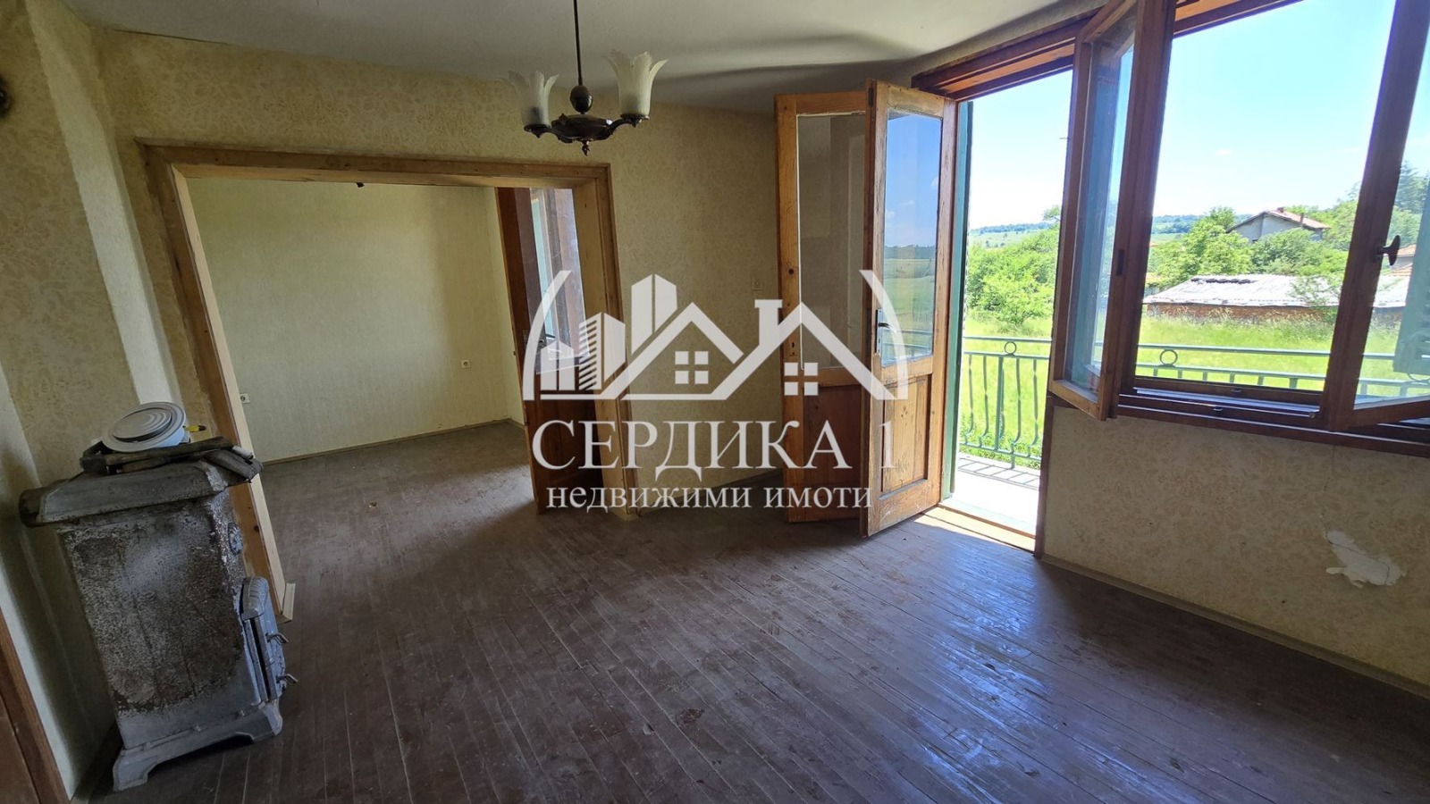 Продава КЪЩА, с. Василовци, област София област
