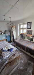 Продава КЪЩА, гр. Луковит, област Ловеч, снимка 9