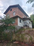 Продава КЪЩА, с. Лобош, област Перник, снимка 2