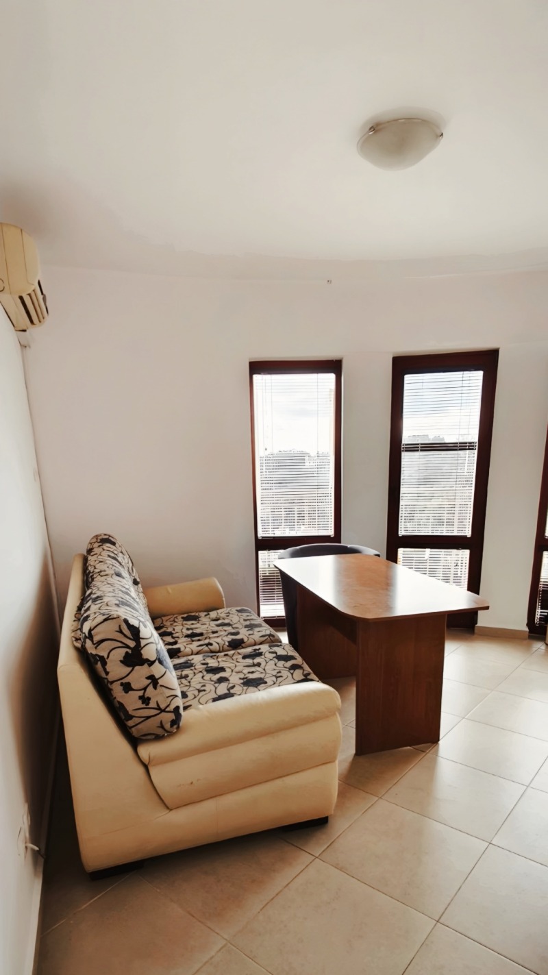 Продава 3-СТАЕН, гр. Варна, к.к. Чайка, снимка 2 - Апартаменти - 53323156