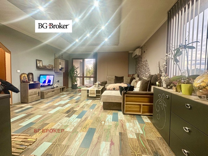 Продава КЪЩА, област София, с. Лесново • 350000 € / 684540.50 лв. • 92287823 1