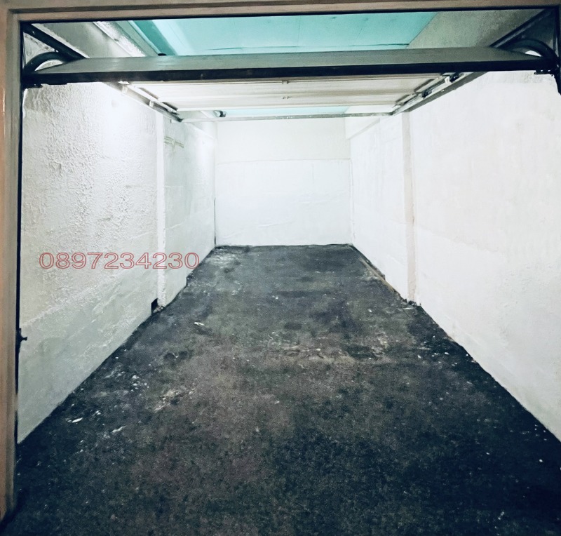 Продава ГАРАЖ, ПАРКОМЯСТО, гр. София, Павлово, снимка 3 - Гаражи и паркоместа - 53410282