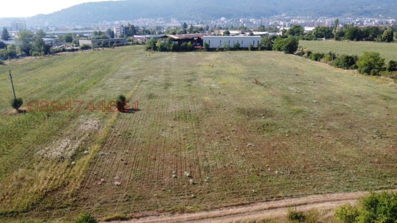 Eladó  Cselekmény Kjustendil , Promislena zona - Sever , 4001 négyzetméter | 35527874 - kép [2]